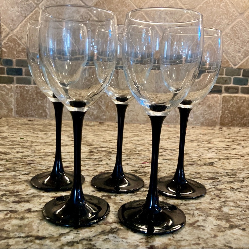 Halloween 🌲 Sophisticated Black Stem Wine Glass Set/5 Glasses/Vintage.